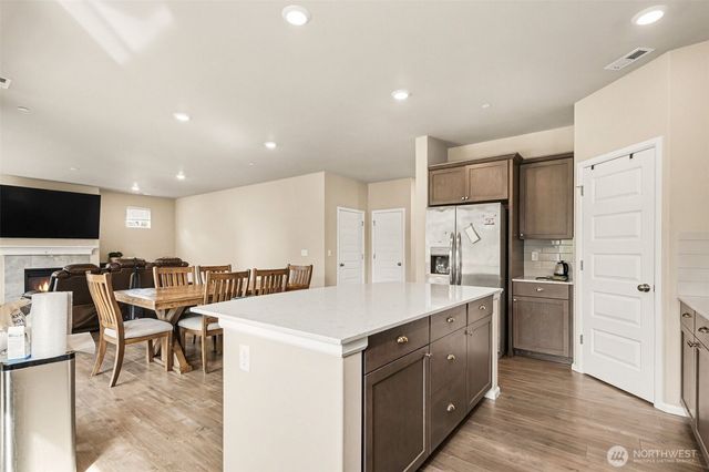7913 39th Place NE, Marysville, WA 98270