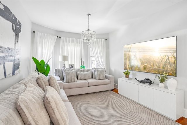 29 Harvey St, Everett, MA 02149