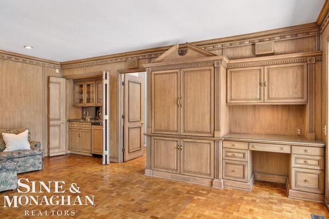 286 Grosse Pointe Boulevard, Grosse Pointe Farms, MI 48236