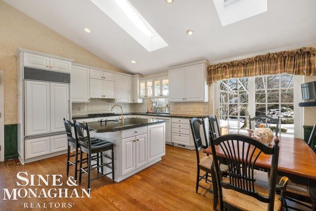 286 Grosse Pointe Boulevard, Grosse Pointe Farms, MI 48236