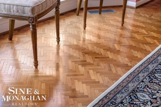 286 Grosse Pointe Boulevard, Grosse Pointe Farms, MI 48236