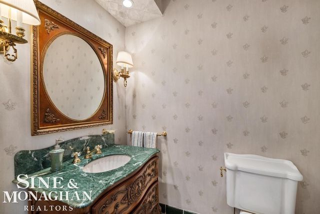 286 Grosse Pointe Boulevard, Grosse Pointe Farms, MI 48236