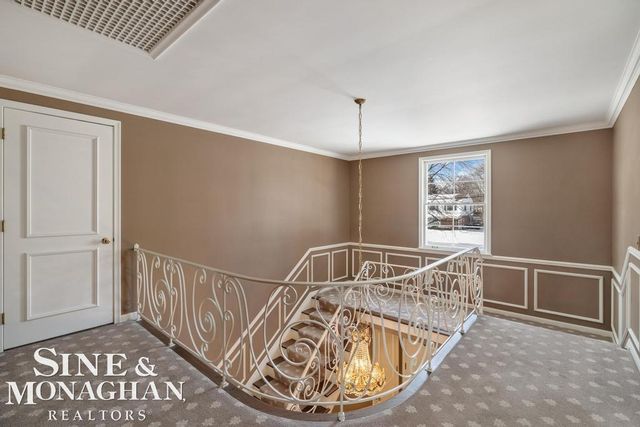 286 Grosse Pointe Boulevard, Grosse Pointe Farms, MI 48236