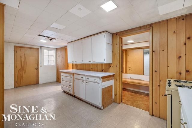 286 Grosse Pointe Boulevard, Grosse Pointe Farms, MI 48236