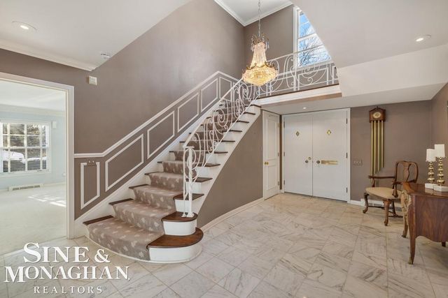 286 Grosse Pointe Boulevard, Grosse Pointe Farms, MI 48236