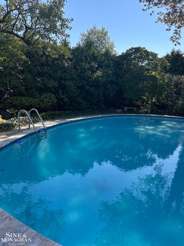 286 Grosse Pointe Boulevard, Grosse Pointe Farms, MI 48236