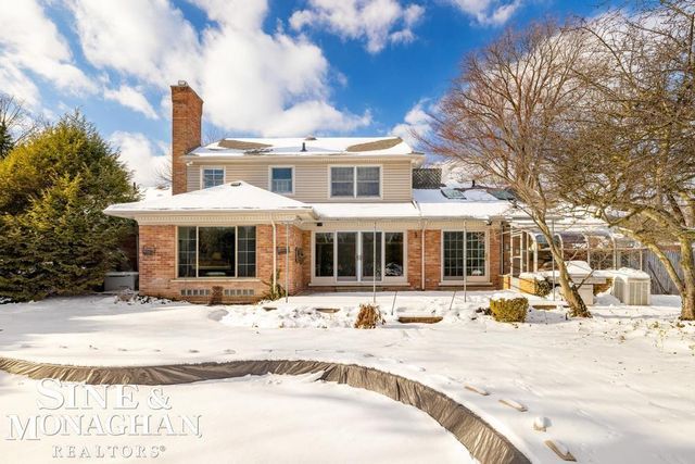 286 Grosse Pointe Boulevard, Grosse Pointe Farms, MI 48236