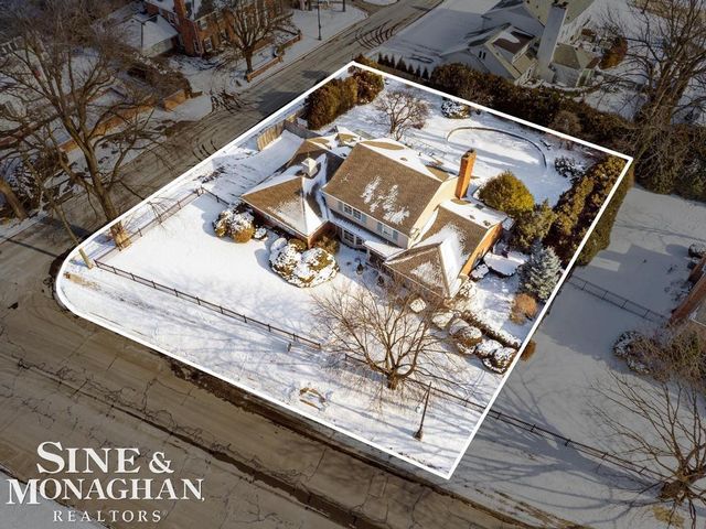 286 Grosse Pointe Boulevard, Grosse Pointe Farms, MI 48236