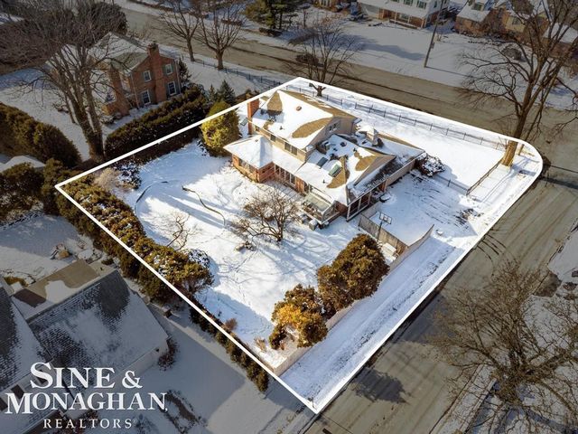 286 Grosse Pointe Boulevard, Grosse Pointe Farms, MI 48236