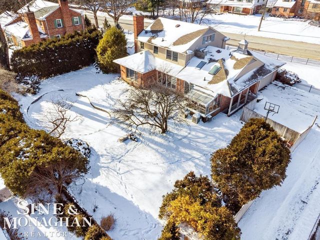 286 Grosse Pointe Boulevard, Grosse Pointe Farms, MI 48236