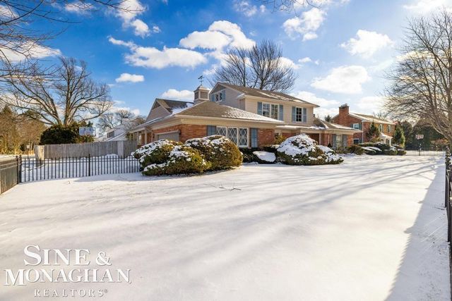 286 Grosse Pointe Boulevard, Grosse Pointe Farms, MI 48236