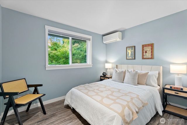 12728 NE 132nd Place, Kirkland, WA 98034