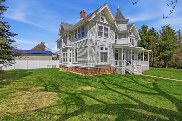 10634 Kansas Avenue, Hayward, WI 54843