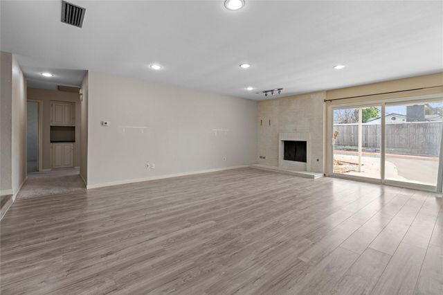 1722 Plantation Road, Garland, TX 75044