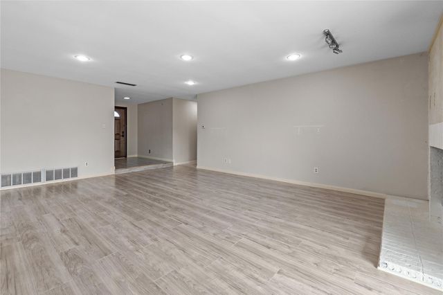 1722 Plantation Road, Garland, TX 75044