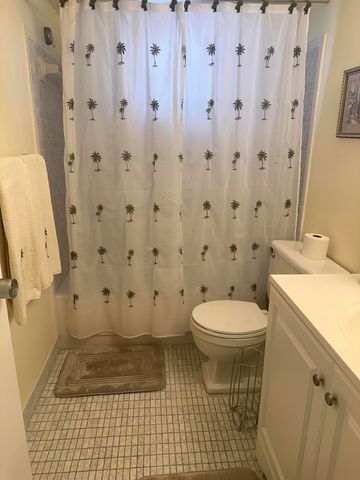 2812 S Garden Dr S 304, Lake Worth, FL 33461