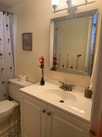 2812 S Garden Dr S 304, Lake Worth, FL 33461