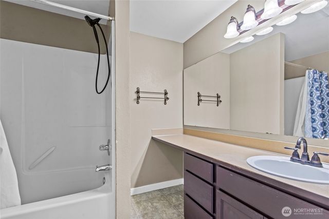 8308 49th Loop SE, Olympia, WA 98513