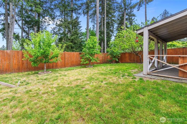 8308 49th Loop SE, Olympia, WA 98513