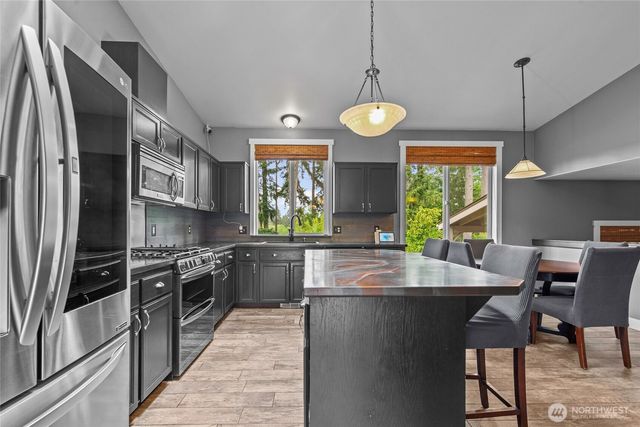 8308 49th Loop SE, Olympia, WA 98513