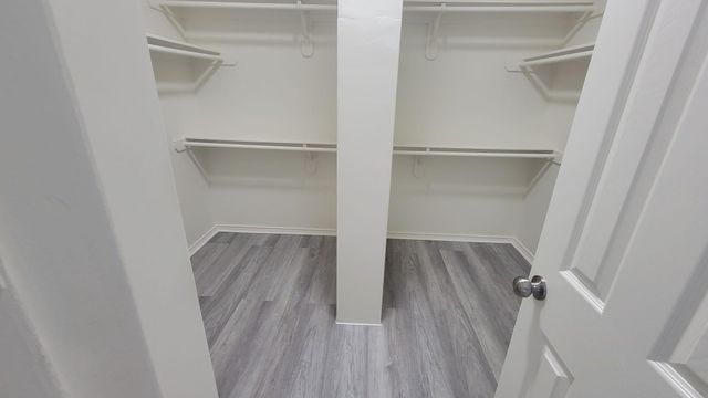 2514 Creek Bluff Lane, Missouri City, TX 77459