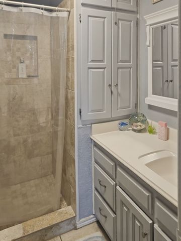 713 Ross Trail, Arlington, TX 76012