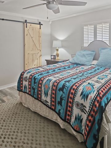 713 Ross Trail, Arlington, TX 76012