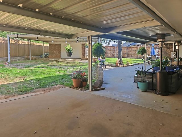 713 Ross Trail, Arlington, TX 76012