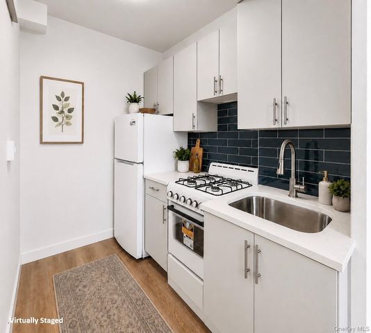 64-34 102nd Street F7, Rego Park, NY 11374
