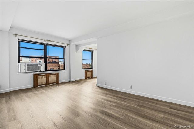 64-34 102nd Street F7, Rego Park, NY 11374
