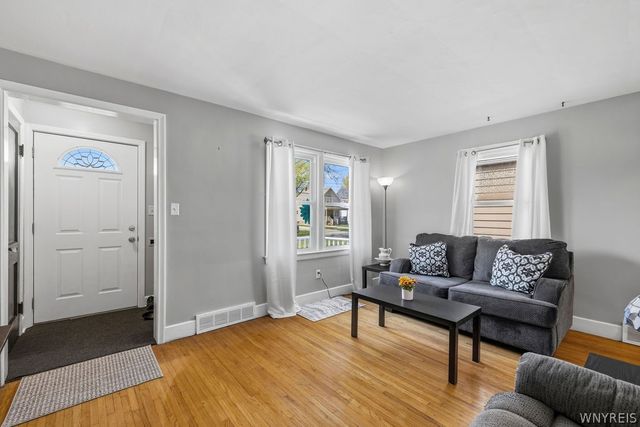 1215 86th Street, Niagara Falls, NY 14304