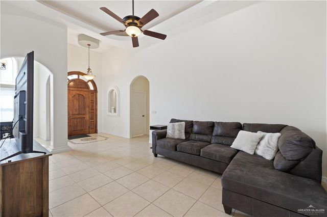 1909 N Gumwood Street, Pharr, TX 78577