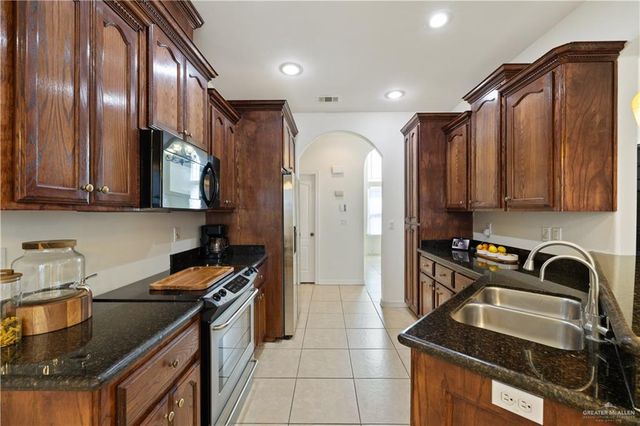 1909 N Gumwood Street, Pharr, TX 78577