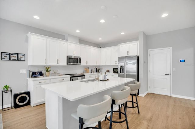 635 CHEVAL LANE, Debary, FL 32713