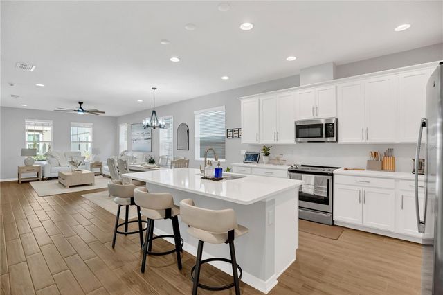 635 CHEVAL LANE, Debary, FL 32713