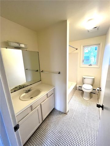 23 Butler Street, Newport, RI 02840