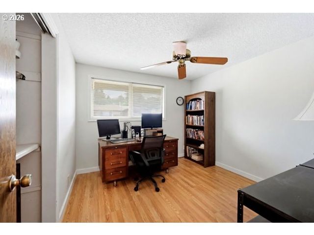 497 Ne SCOTT Ave, Gresham, OR 97030