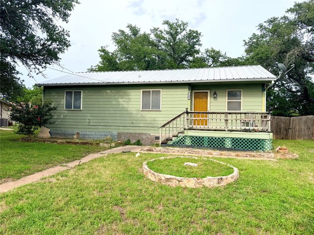 1902 Cline Street, Goldthwaite, TX 76844