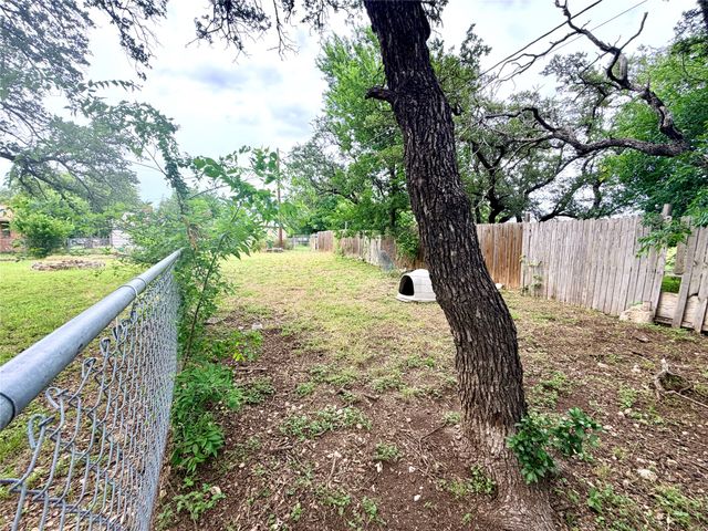 1902 Cline Street, Goldthwaite, TX 76844
