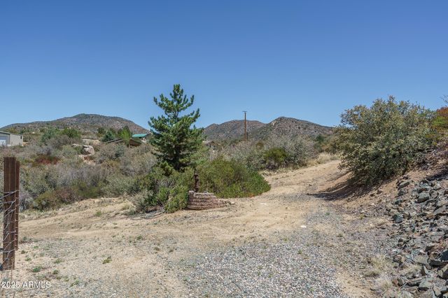 10570 W CHERRY CREEK Road, Dewey, AZ 86327