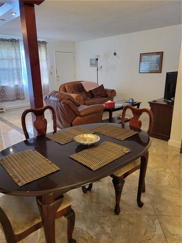 20337 NE 2nd Avenue, Miami, FL 33179