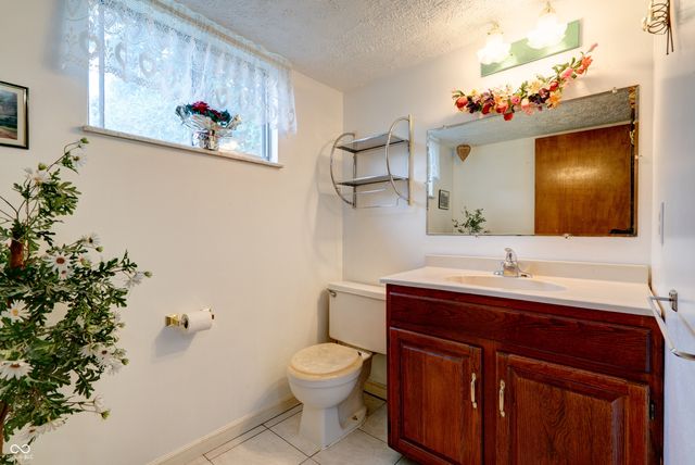 5425 Gambel Road, Indianapolis, IN 46221