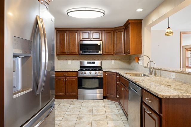5 Helm St, South Hadley, MA 01075