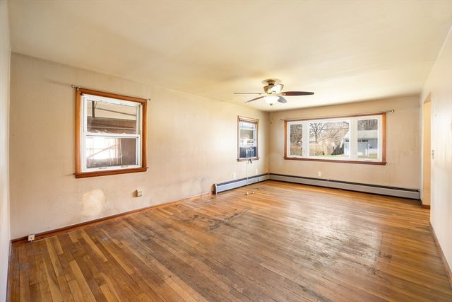 5 Helm St, South Hadley, MA 01075