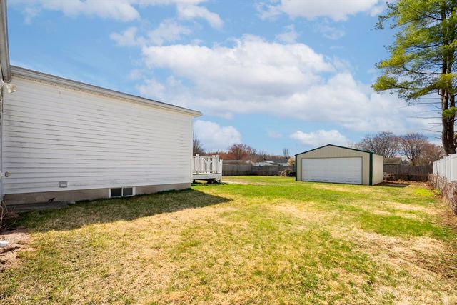 5 Helm St, South Hadley, MA 01075