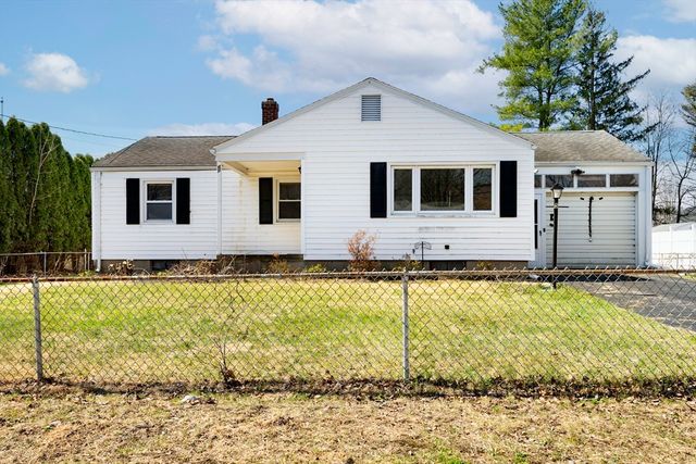 5 Helm St, South Hadley, MA 01075