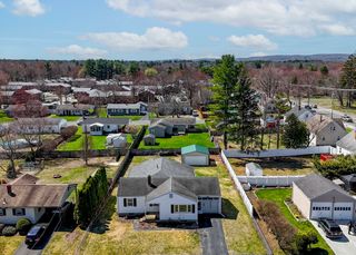 5 Helm St, South Hadley, MA 01075