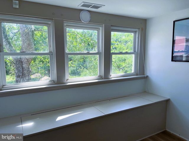 407 W SUNSET AVE, Greensboro, MD 21639
