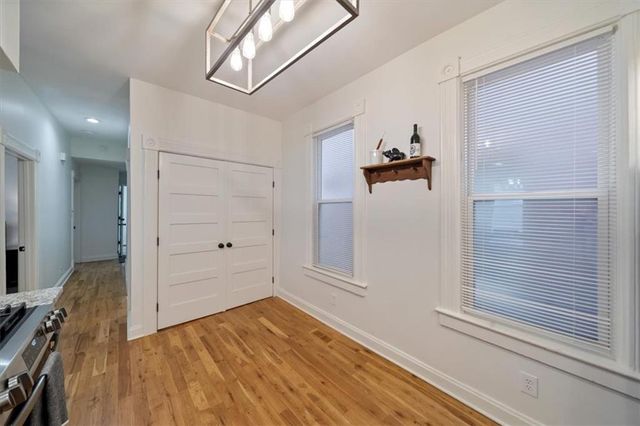 3921 Central Street, Kansas City, MO 64111