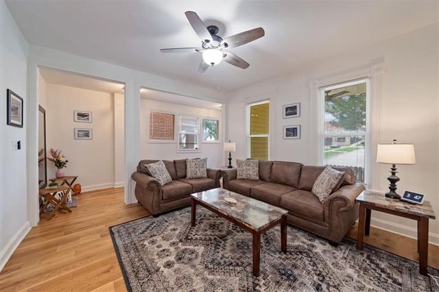 3921 Central Street, Kansas City, MO 64111